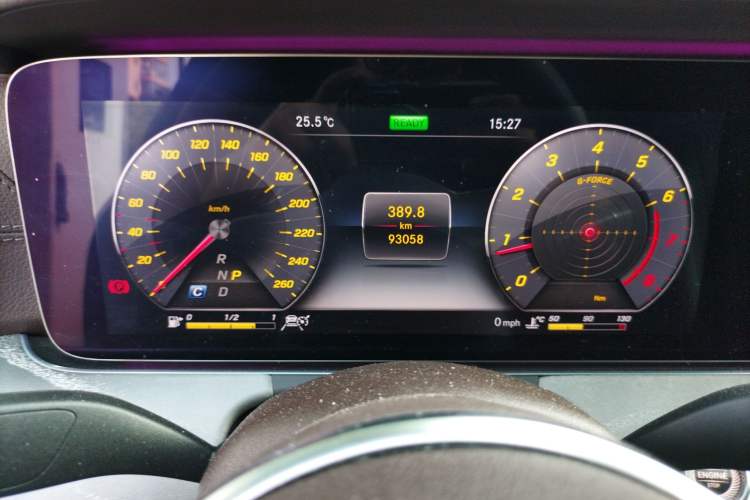 Used Mercedes-Benz CLS 2018 CLS 350 4MATIC Odometer Close Up