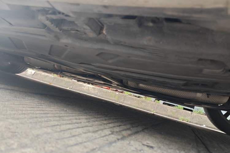 Used Mercedes-Benz CLS 2018 CLS 300 Dynamic Edition Chassis Rear Left
