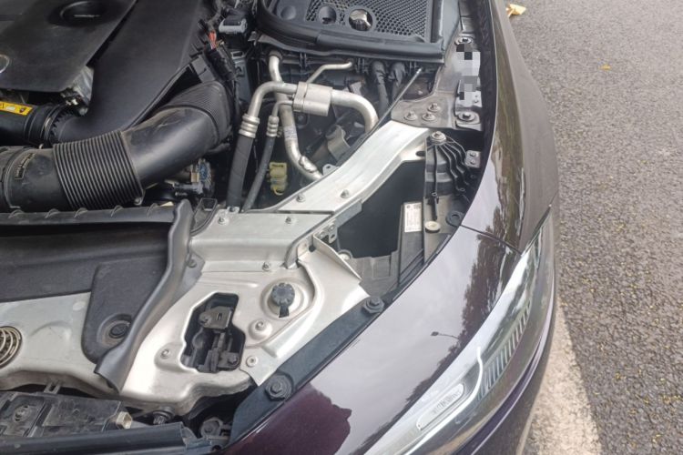 Used Mercedes-Benz CLS 2018 CLS 300 Dynamic Edition Engine Bay Left