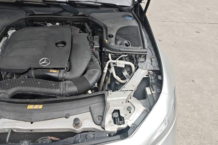Used Mercedes-Benz CLS 2018 CLS 300 Dynamic Edition Engine Bay Left