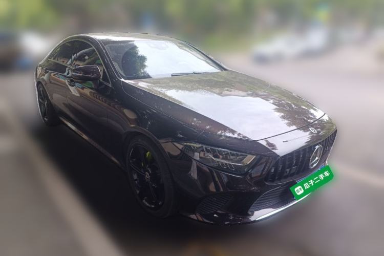 Used Mercedes-Benz CLS 2018 CLS 300 Dynamic Edition Front Right 45 Deg