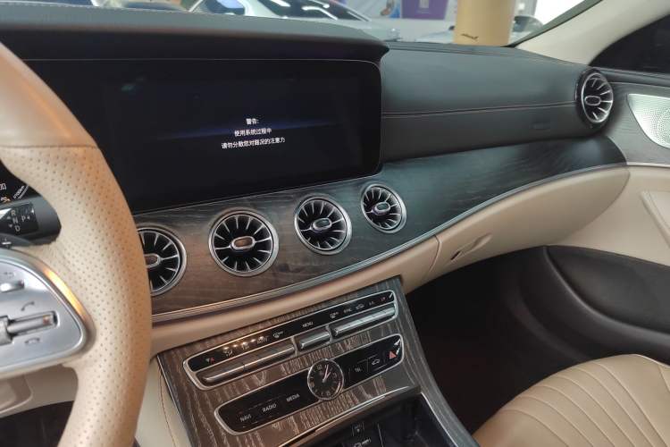 Used Mercedes-Benz CLS 2018 CLS 300 Dynamic Edition Audio And AC Panel