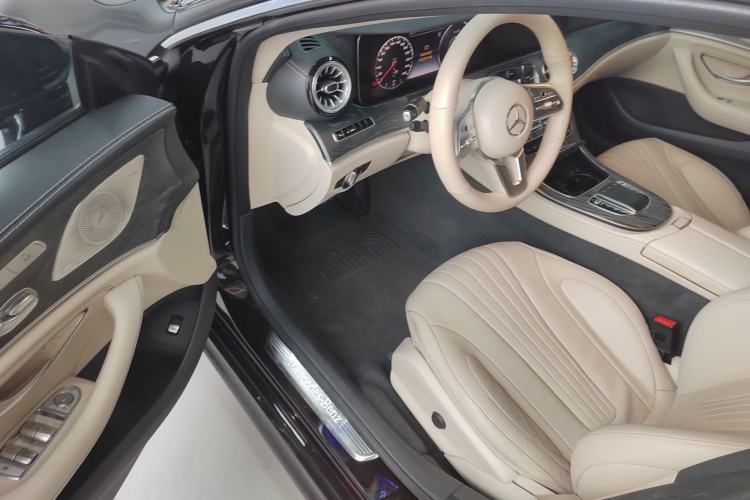 Used Mercedes-Benz CLS 2018 CLS 300 Dynamic Edition Driver Seat