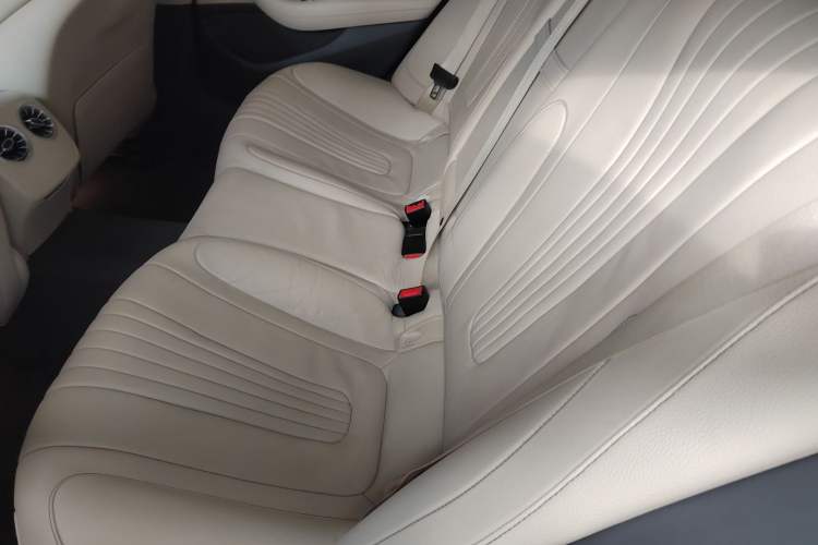 Used Mercedes-Benz CLS 2018 CLS 300 Dynamic Edition Left Rear Seat