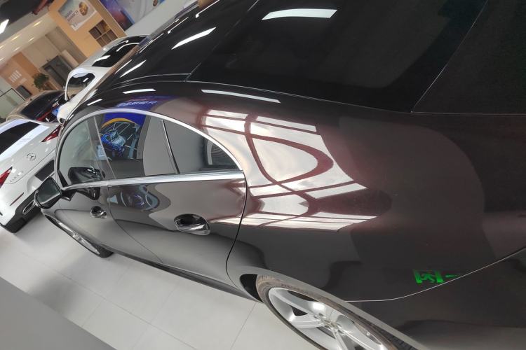 Used Mercedes-Benz CLS 2018 CLS 300 Dynamic Edition Left Side