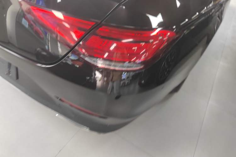Used Mercedes-Benz CLS 2018 CLS 300 Dynamic Edition Right Rear Taillight