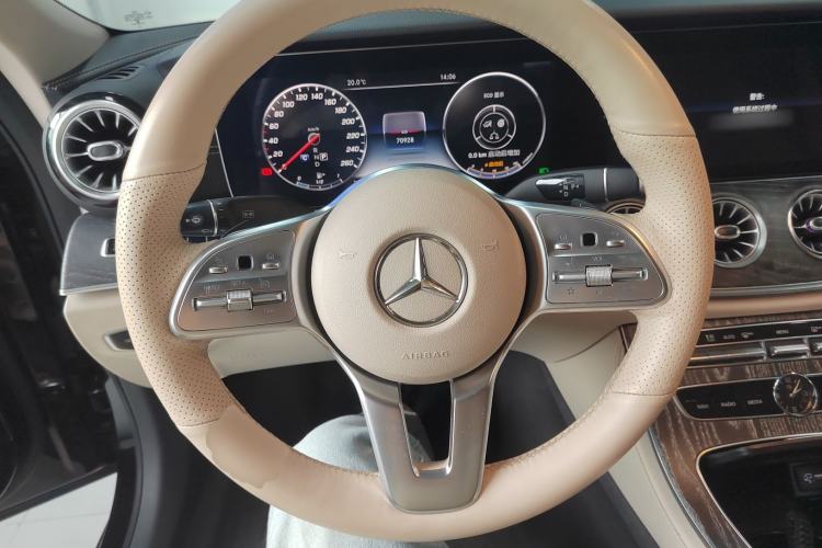 Used Mercedes-Benz CLS 2018 CLS 300 Dynamic Edition Steering Wheel