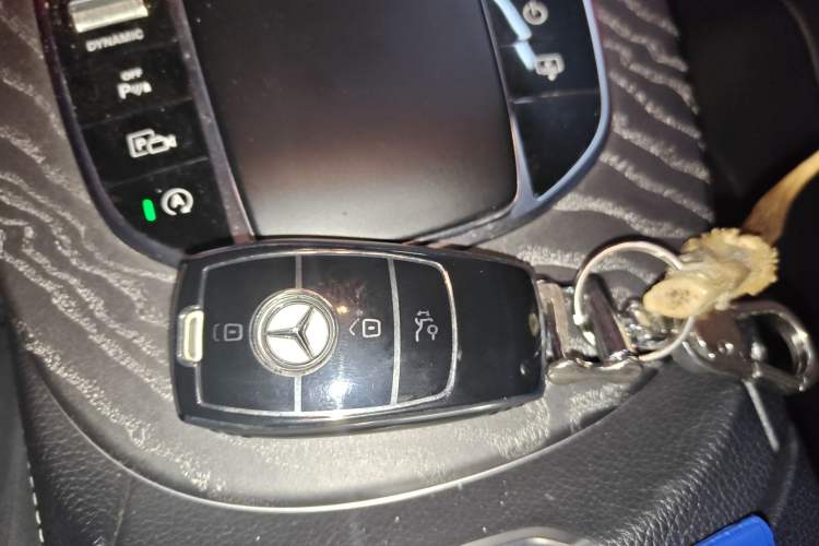 Used Mercedes-Benz CLS 2018 CLS 300 Luxury Model Vehicle Key