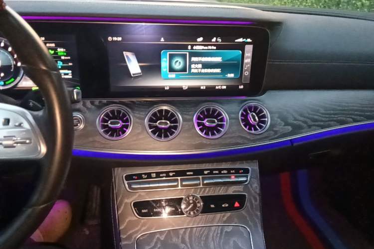Used Mercedes-Benz CLS 2018 CLS 350 4MATIC Audio And AC Panel