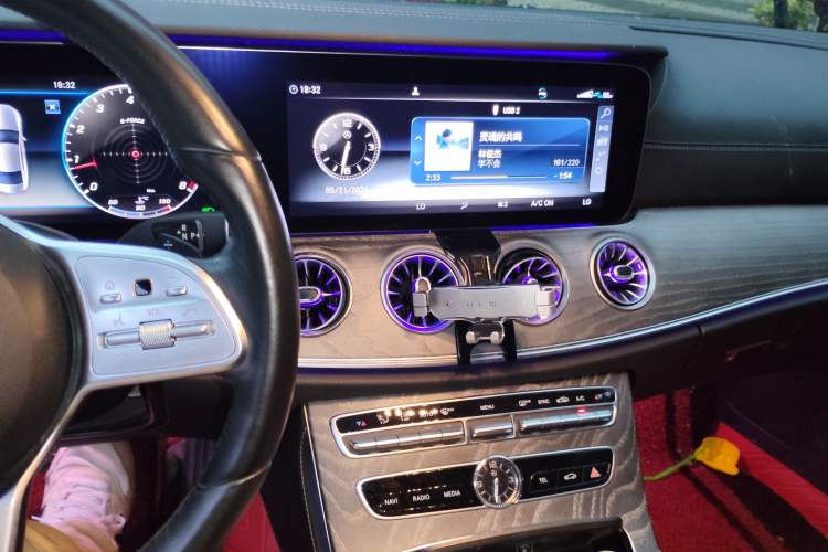 Used Mercedes-Benz CLS 2018 CLS 300 Dynamic Edition Audio And AC Panel