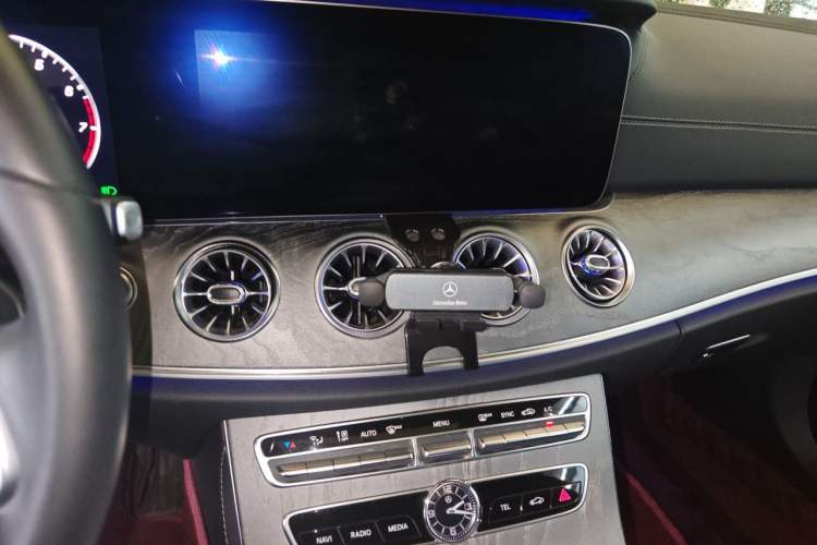 Used Mercedes-Benz CLS 2018 CLS 300 Luxury Model Audio And AC Panel