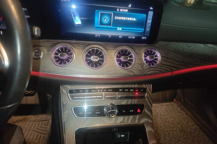 Used Mercedes-Benz CLS 2018 CLS 300 Dynamic Edition Audio And AC Panel