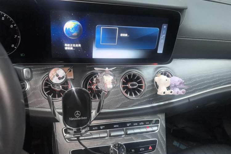 Used Mercedes-Benz CLS 2018 CLS 350 4MATIC Audio And AC Panel