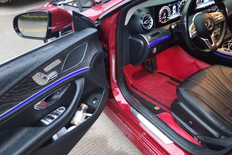 Used Mercedes-Benz CLS 2018 CLS 300 Dynamic Edition Driver Seat
