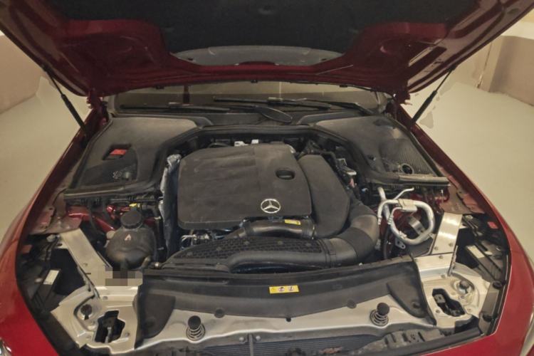 Used Mercedes-Benz CLS 2018 CLS 300 Luxury Model Engine Bay