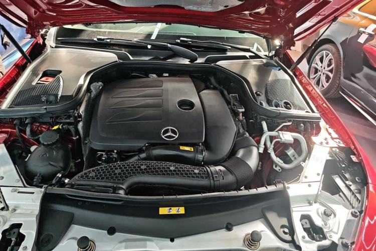 Used Mercedes-Benz CLS 2018 CLS 300 Luxury Model Engine Bay