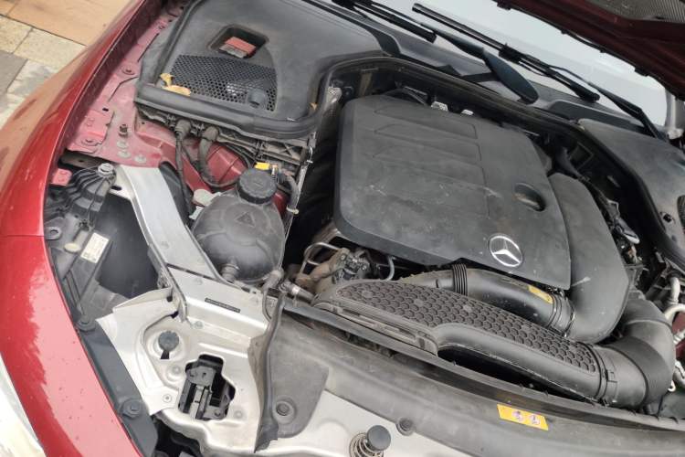 Used Mercedes-Benz CLS 2018 CLS 300 Dynamic Edition Engine Bay Right
