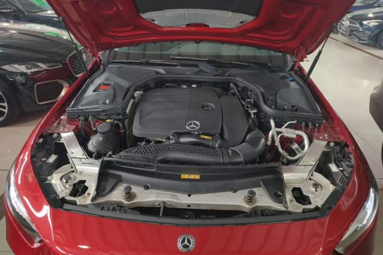 Used Mercedes-Benz CLS 2018 CLS 300 Dynamic Edition Engine Bay