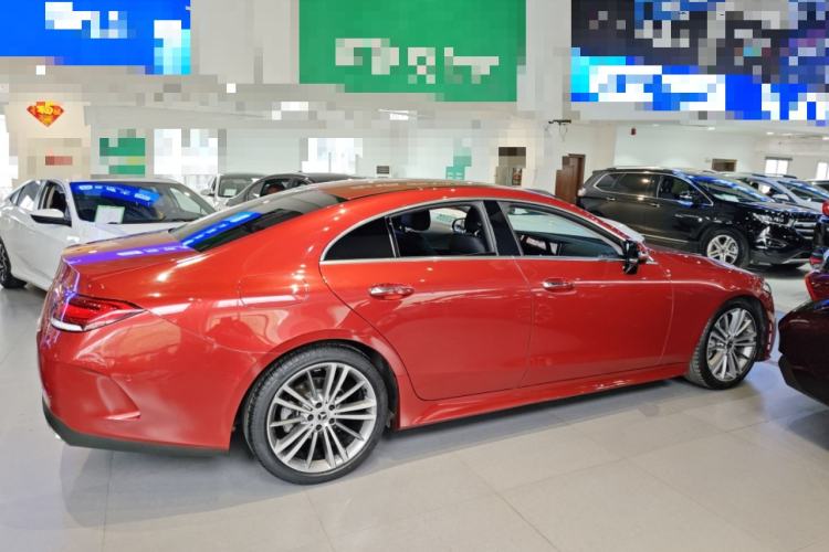 Used Mercedes-Benz CLS 2018 CLS 300 Luxury Model Exterior 2