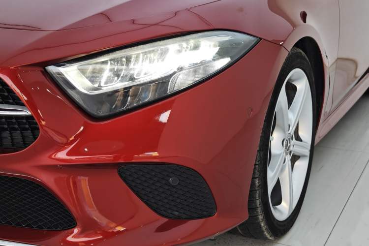 Used Mercedes-Benz CLS 2018 CLS 300 Dynamic Edition Exterior 6