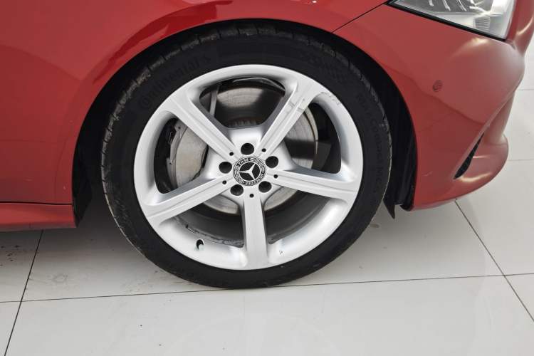 Used Mercedes-Benz CLS 2018 CLS 300 Dynamic Edition Exterior 9