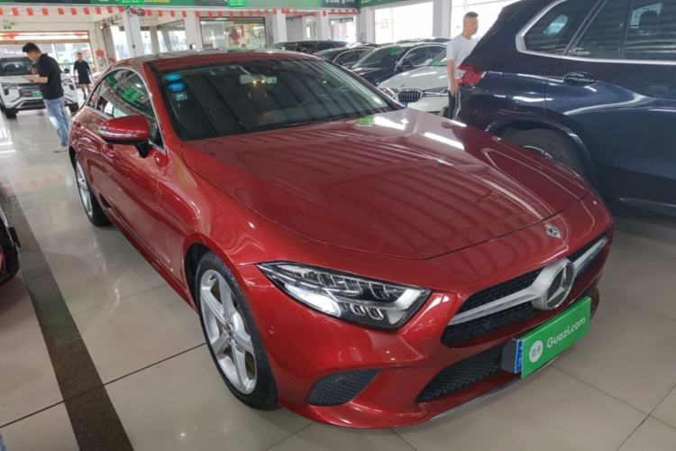 Used Mercedes-Benz CLS 2018 CLS 300 Dynamic Edition Front Right 45 Deg