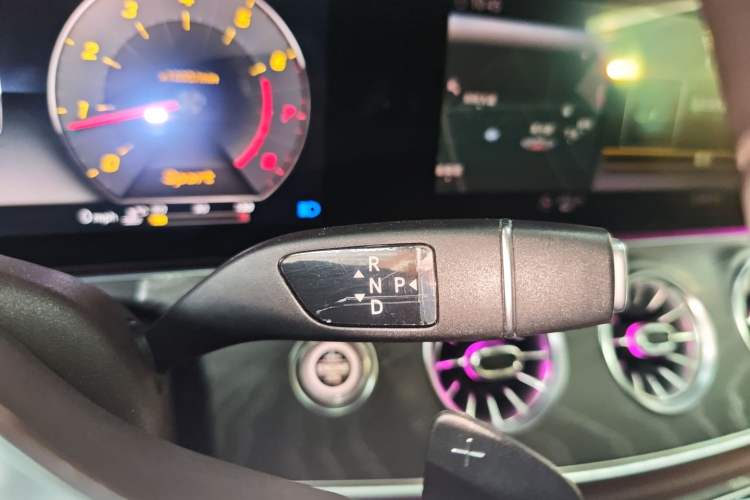 Used Mercedes-Benz CLS 2018 CLS 300 Luxury Model Gear Lever