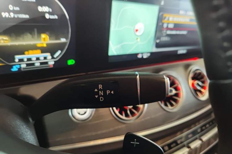 Used Mercedes-Benz CLS 2018 CLS 300 Dynamic Edition Gear Lever