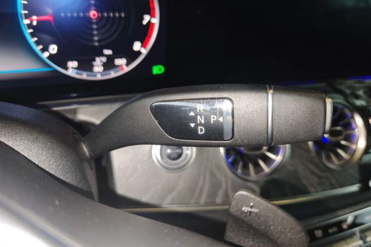 Used Mercedes-Benz CLS 2018 CLS 300 Luxury Model Gear Lever