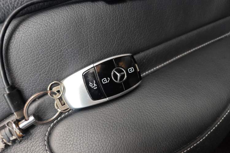 Used Mercedes-Benz CLS 2018 CLS 300 Dynamic Edition Interior 1