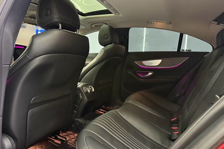 Used Mercedes-Benz CLS 2018 CLS 300 Luxury Model Interior 7