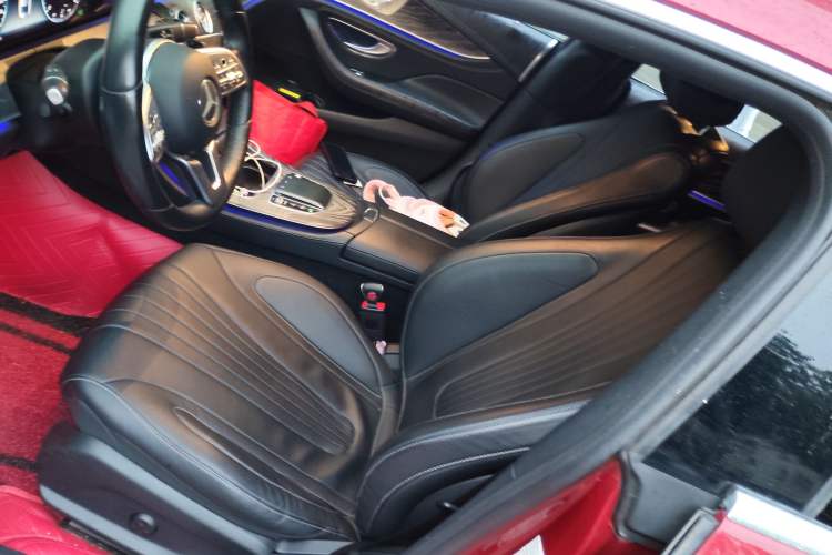 Used Mercedes-Benz CLS 2018 CLS 300 Dynamic Edition Left Front Seat