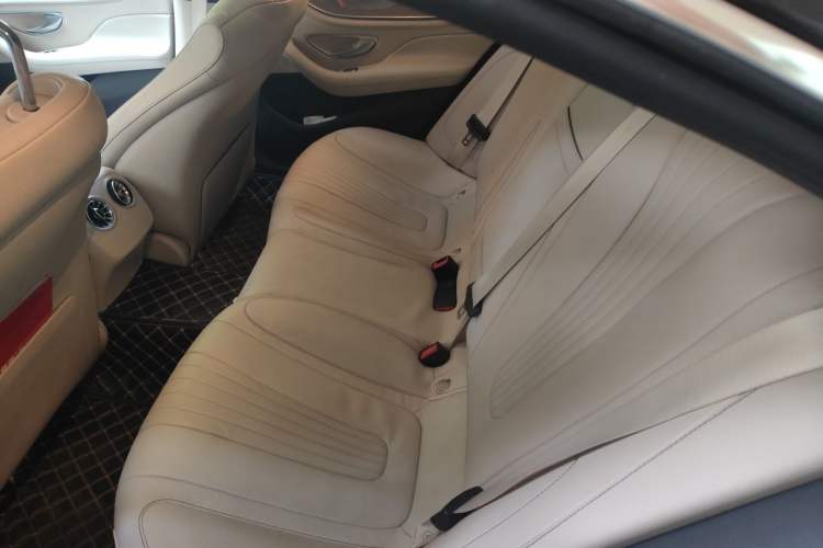 Used Mercedes-Benz CLS 2018 CLS 300 Dynamic Edition Left Rear Seat