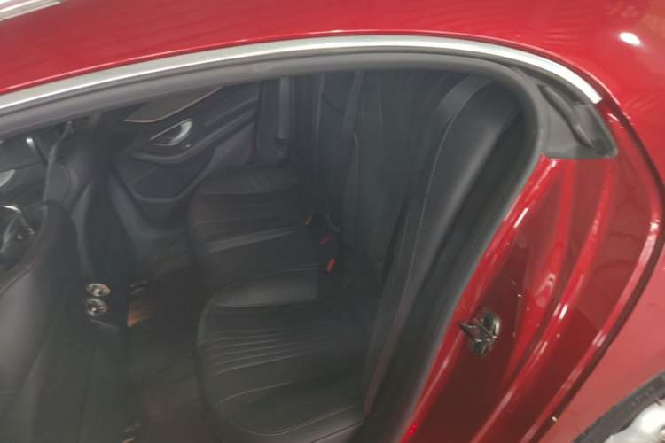 Used Mercedes-Benz CLS 2018 CLS 300 Dynamic Edition Left Rear Seat
