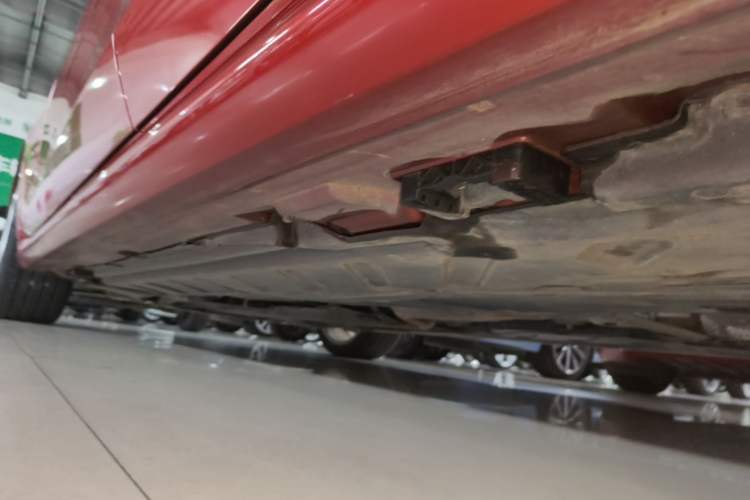 Used Mercedes-Benz CLS 2018 CLS 300 Dynamic Edition Left Side Sill