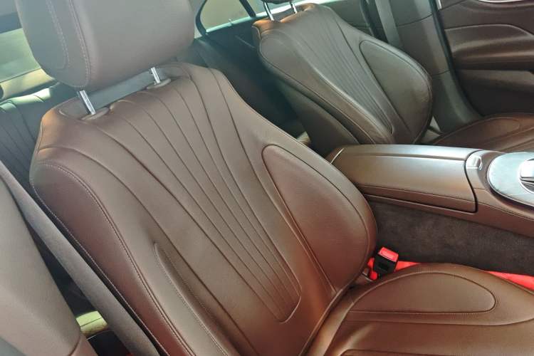 Used Mercedes-Benz CLS 2018 CLS 300 Luxury Model Right Front Seat