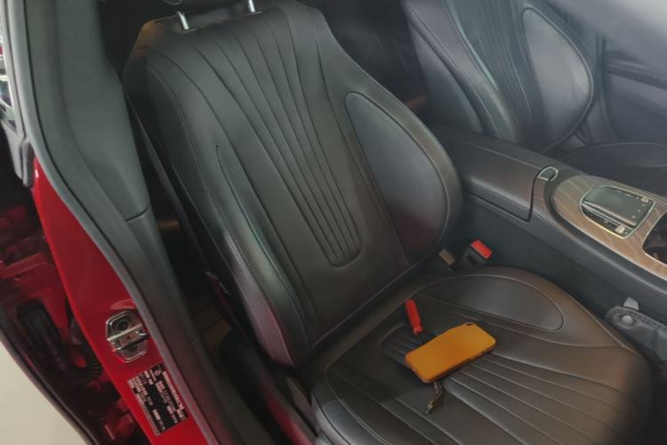 Used Mercedes-Benz CLS 2018 CLS 300 Dynamic Edition Right Front Seat