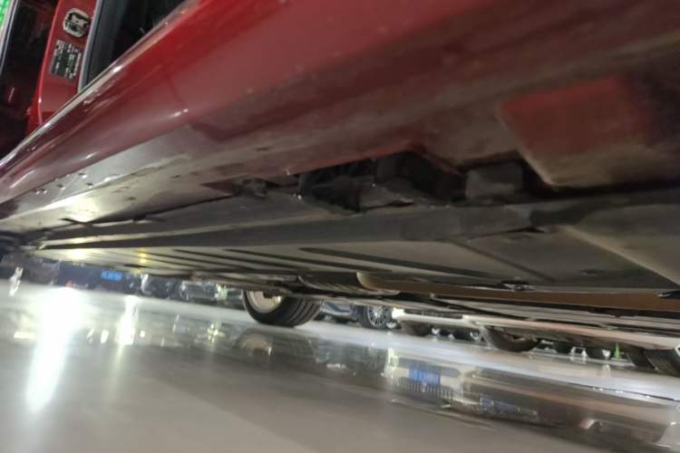 Used Mercedes-Benz CLS 2018 CLS 300 Dynamic Edition Right Side Sill