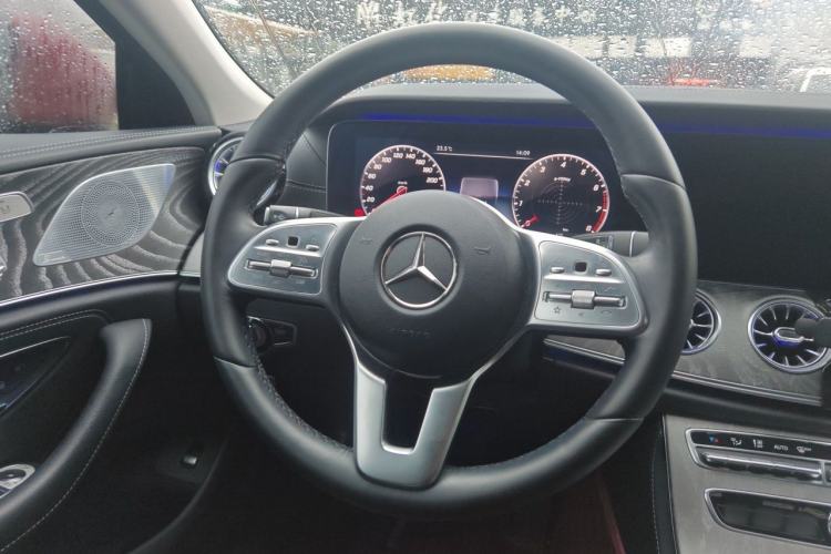 Used Mercedes-Benz CLS 2018 CLS 300 Luxury Model Steering Wheel