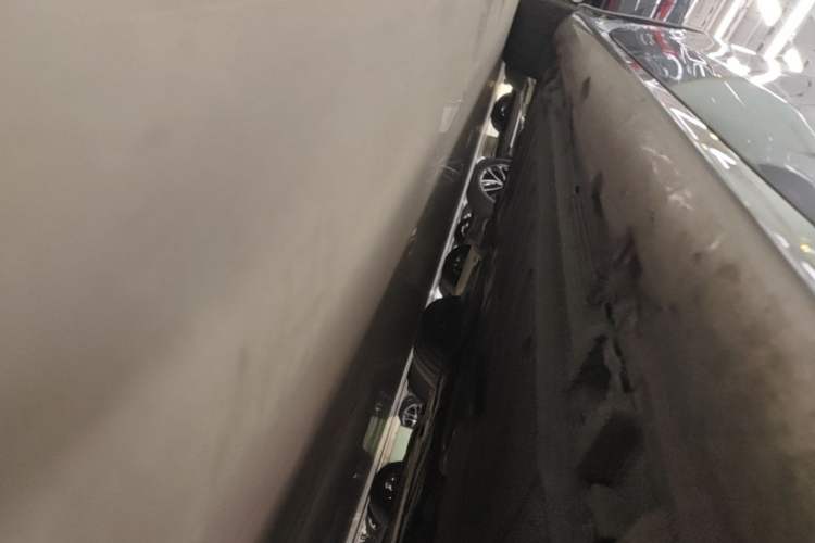 Used Mercedes-Benz CLS 2018 CLS 350 4MATIC Chassis Front Right