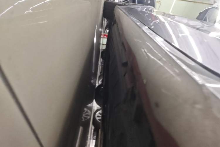 Used Mercedes-Benz CLS 2018 CLS 350 4MATIC Chassis Rear Left