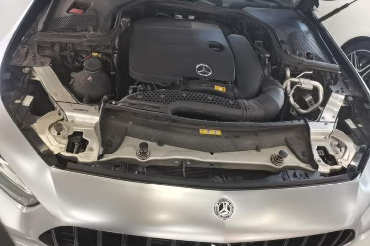 Used Mercedes-Benz CLS 2018 CLS 300 Dynamic Edition Engine Bay