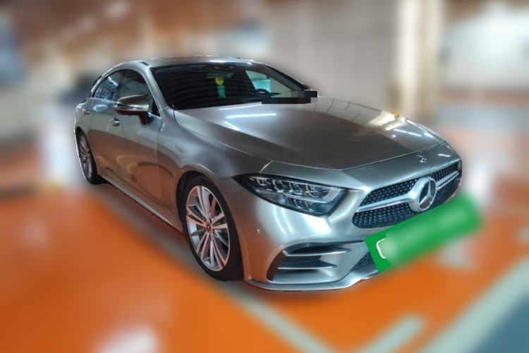 Used Mercedes-Benz CLS 2018 CLS 300 Luxury Model Front Right 45 Deg