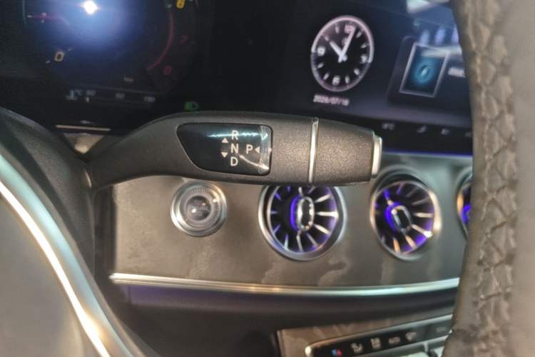 Used Mercedes-Benz CLS 2018 CLS 350 4MATIC Gear Lever