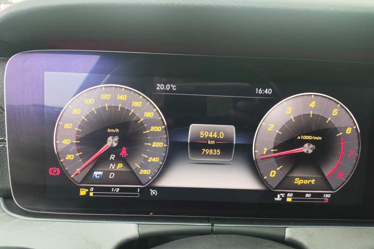 Used Mercedes-Benz CLS 2018 CLS 300 Dynamic Edition Instrument Cluster