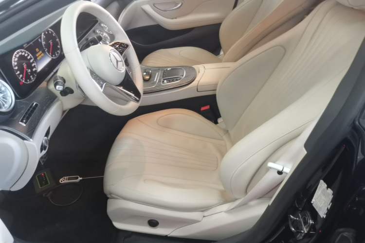 Used Mercedes-Benz CLS 2018 CLS 300 Dynamic Edition Left Front Seat