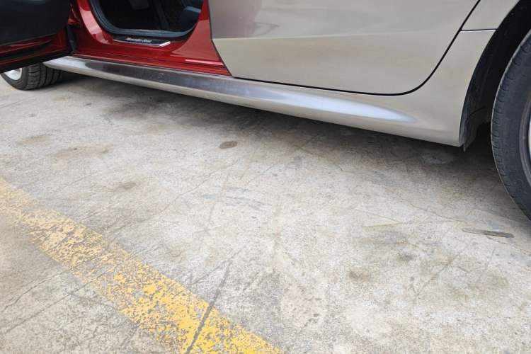 Used Mercedes-Benz CLS 2018 CLS 300 Dynamic Edition Left Side Sill