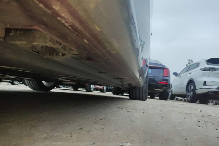 Used Mercedes-Benz CLS 2018 CLS 300 Dynamic Edition Left Side Sill