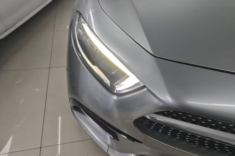 Used Mercedes-Benz CLS 2018 CLS 350 4MATIC Right Front Headlight