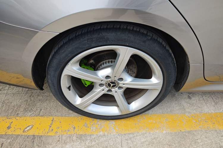 Used Mercedes-Benz CLS 2018 CLS 300 Dynamic Edition Right Rear Wheel Hub